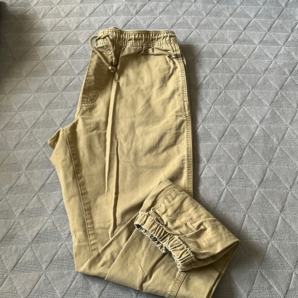 Khaki Joggers with pockets